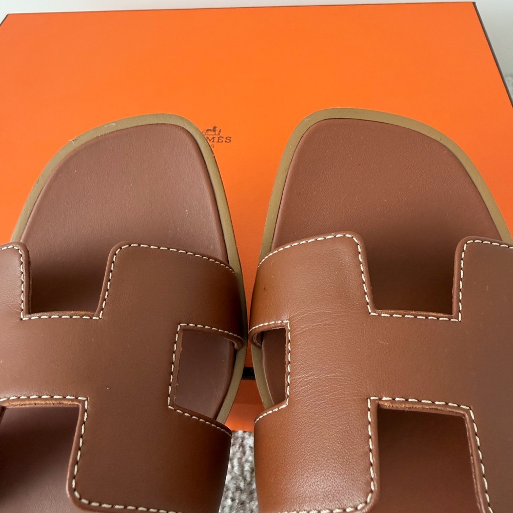 Hermes Oran Leather Sandals - Excellent Condition, Worn Once - Picture 11 of 16